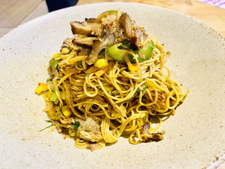 PORK &amp; NOODLE STIR FRY - Tom Aikens